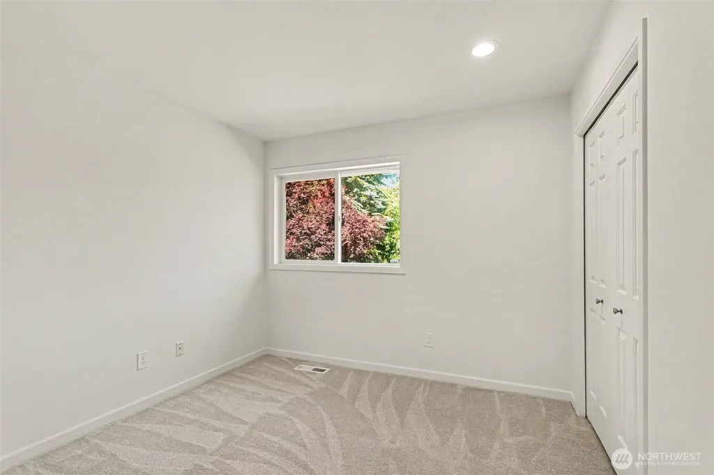 23405 SE 27th Court Sammamish WA 98075