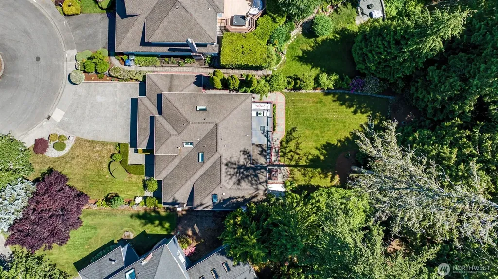 23405 SE 27th Court Sammamish WA 98075