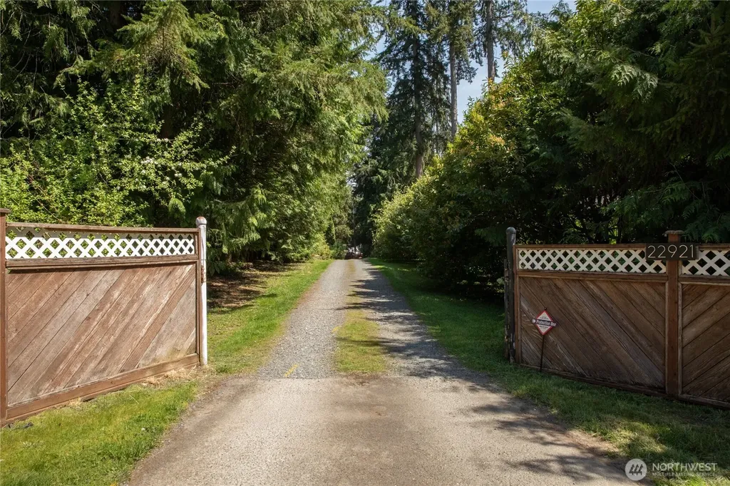 22921 49th Avenue SE Bothell WA 98021