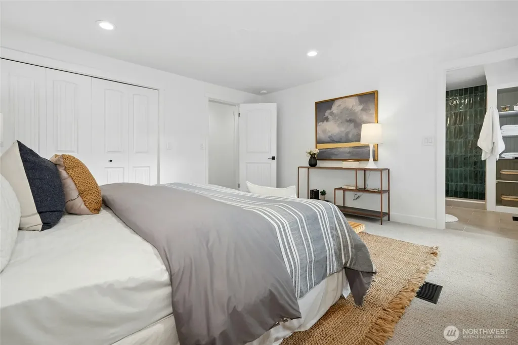 145 Mt Pilchuck Avenue SW Issaquah WA 98027
