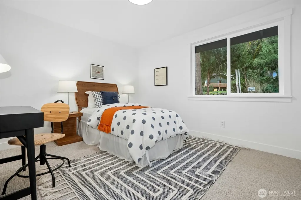 145 Mt Pilchuck Avenue SW Issaquah WA 98027