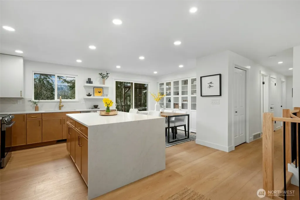 145 Mt Pilchuck Avenue SW Issaquah WA 98027