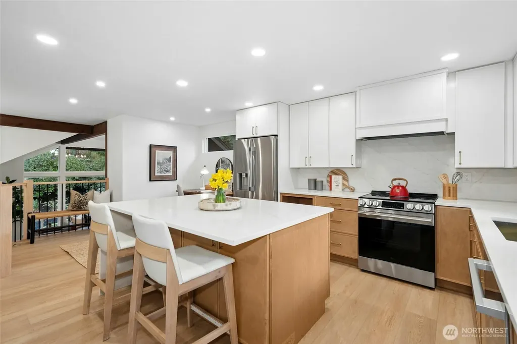 145 Mt Pilchuck Avenue SW Issaquah WA 98027