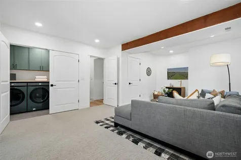 145 Mt Pilchuck Avenue SW Issaquah WA 98027