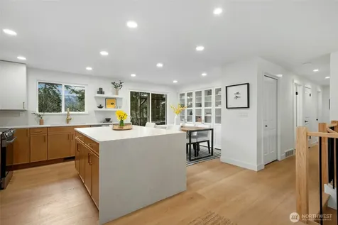 145 Mt Pilchuck Avenue SW Issaquah WA 98027