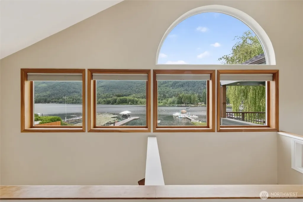 270 Shallow Shore Road Bellingham WA 98229