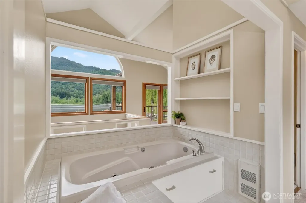 270 Shallow Shore Road Bellingham WA 98229