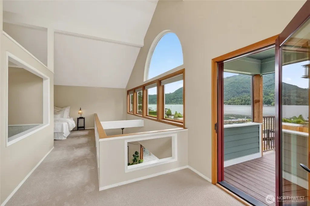 270 Shallow Shore Road Bellingham WA 98229
