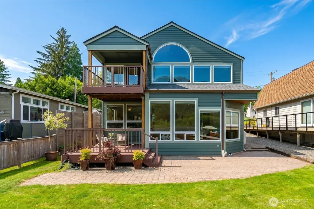 270 Shallow Shore Road Bellingham WA 98229