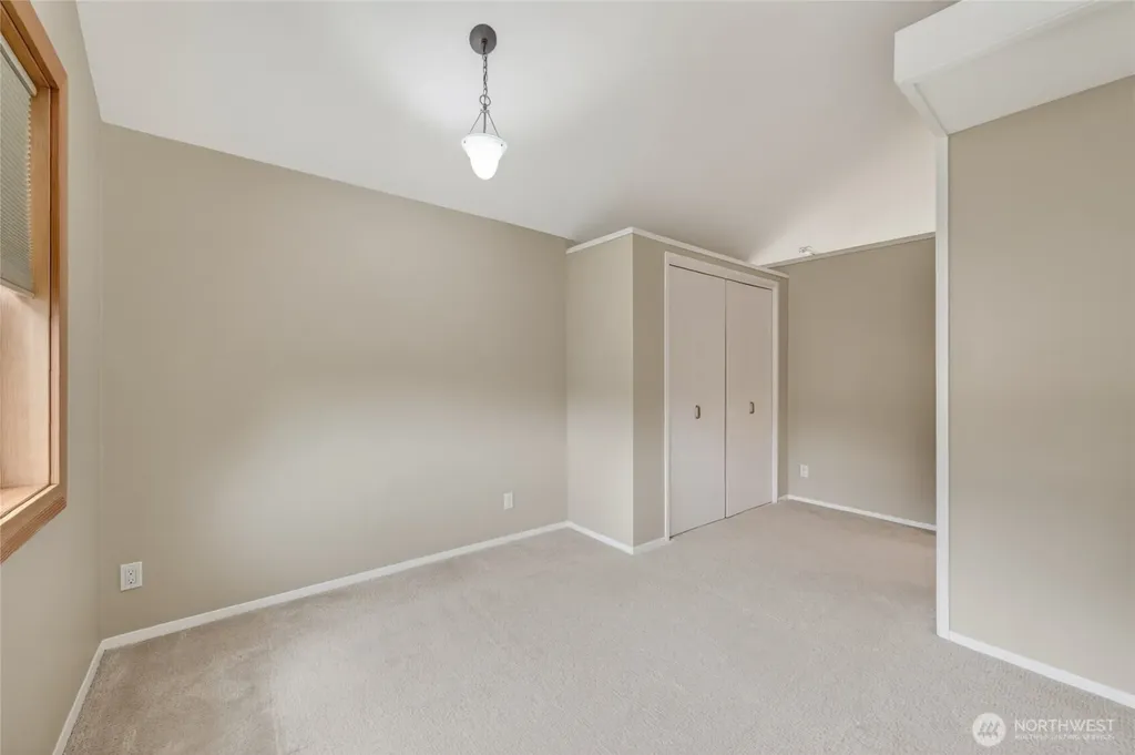 270 Shallow Shore Road Bellingham WA 98229