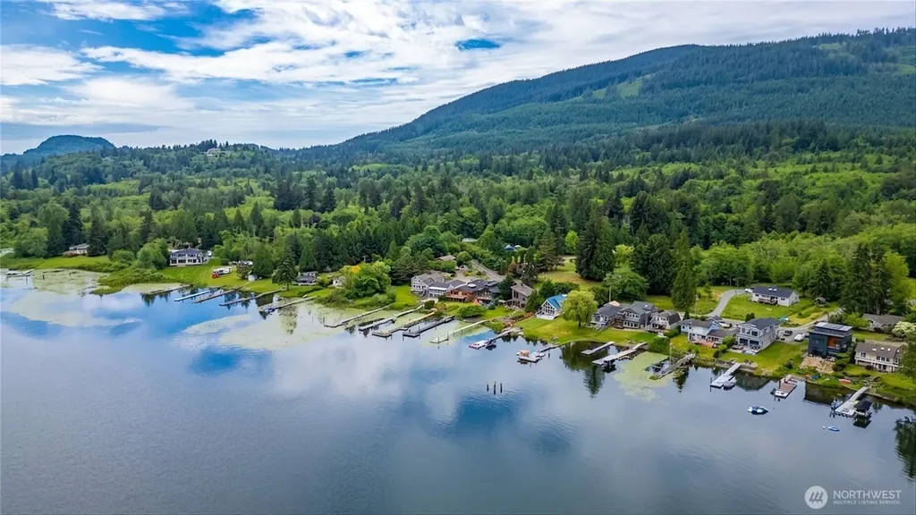 270 Shallow Shore Road Bellingham WA 98229