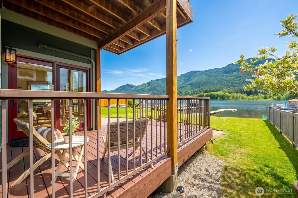 270 Shallow Shore Road Bellingham WA 98229