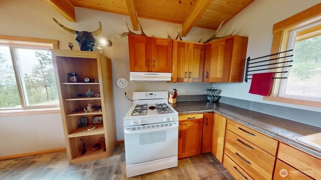 359 Bandtman Road Tonasket WA 98855