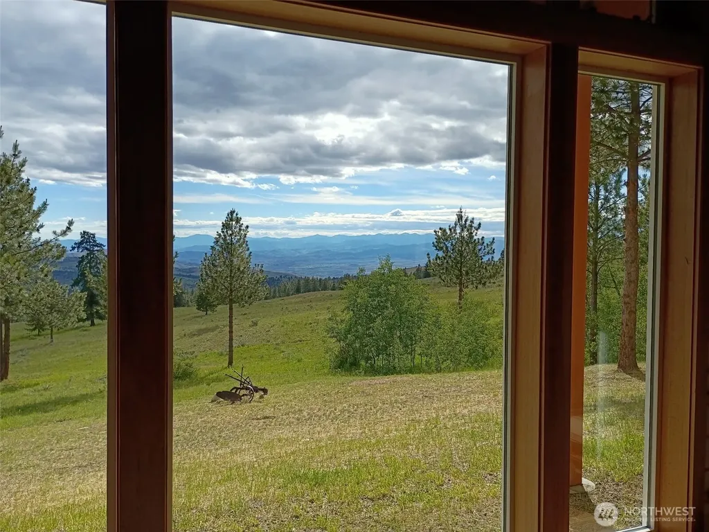 359 Bandtman Road Tonasket WA 98855
