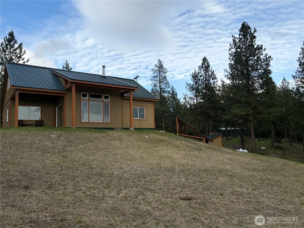 359 Bandtman Road Tonasket WA 98855