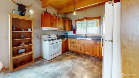 359 Bandtman Road Tonasket WA 98855