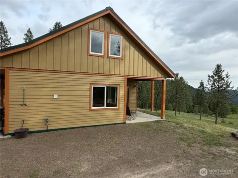 359 Bandtman Road Tonasket WA 98855
