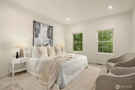 5677 193rd Place SE Issaquah WA 98027