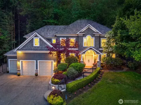 5677 193rd Place SE Issaquah WA 98027