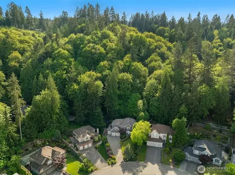 5677 193rd Place SE Issaquah WA 98027