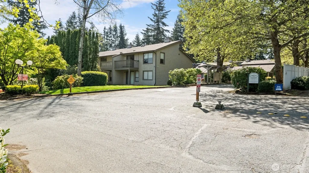 14629 NE 35th Street Bellevue WA 98007
