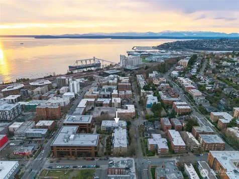 275 W Roy Street Seattle WA 98119