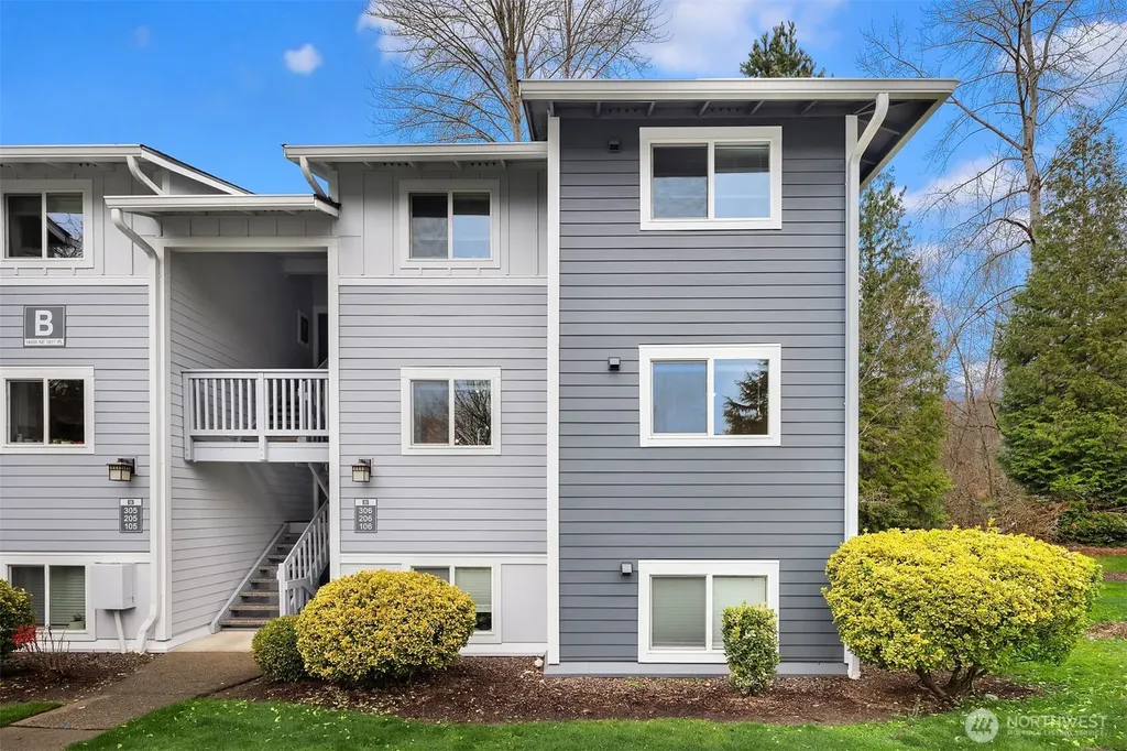 14006 181 Place Woodinville WA 98072