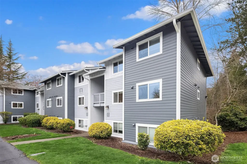 14006 181 Place Woodinville WA 98072