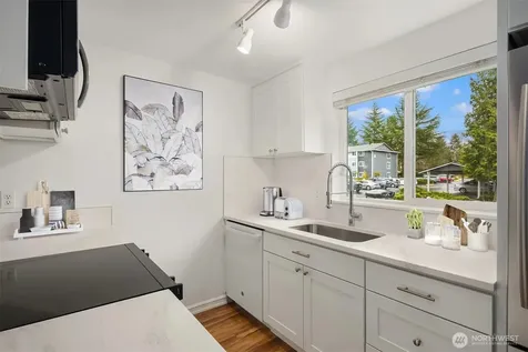 14006 181 Place Woodinville WA 98072
