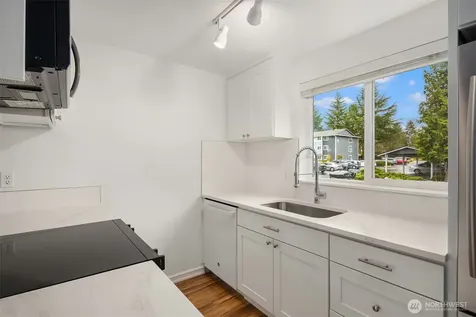 14006 181 Place Woodinville WA 98072