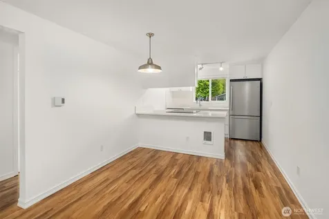 14006 181 Place Woodinville WA 98072