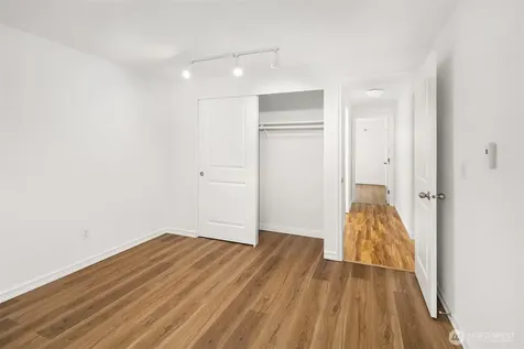 14006 181 Place Woodinville WA 98072
