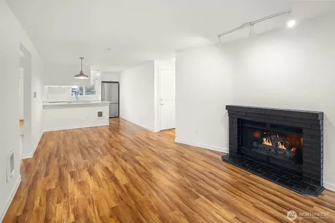 14006 181 Place Woodinville WA 98072
