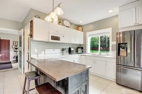 15901 108th Street E Puyallup WA 98374