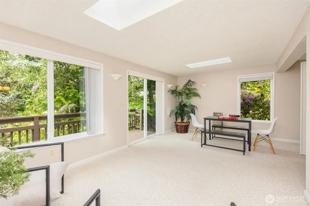 1011 Blue Heron Avenue NE Bainbridge Island WA 98110