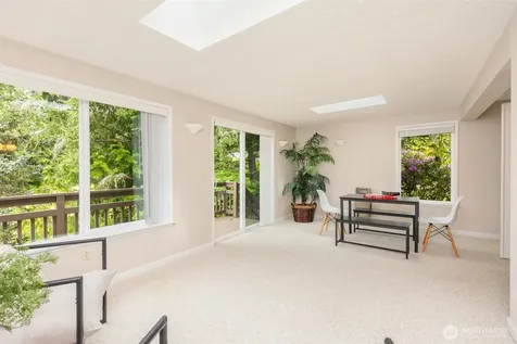 1011 Blue Heron Avenue NE Bainbridge Island WA 98110