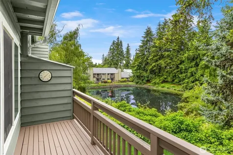 1011 Blue Heron Avenue NE Bainbridge Island WA 98110