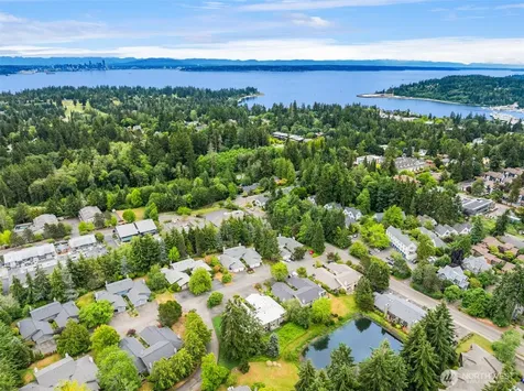 1011 Blue Heron Avenue NE Bainbridge Island WA 98110