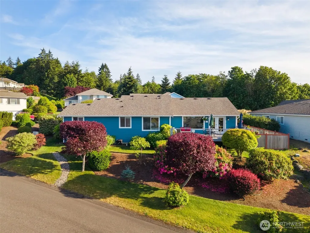 650 Medallion Place E Port Orchard WA 98366
