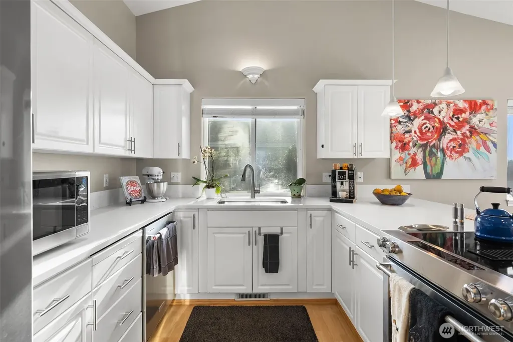 650 Medallion Place E Port Orchard WA 98366