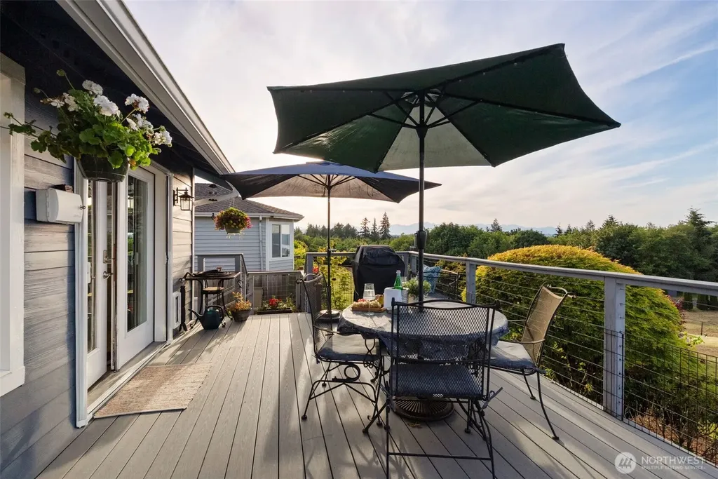 650 Medallion Place E Port Orchard WA 98366