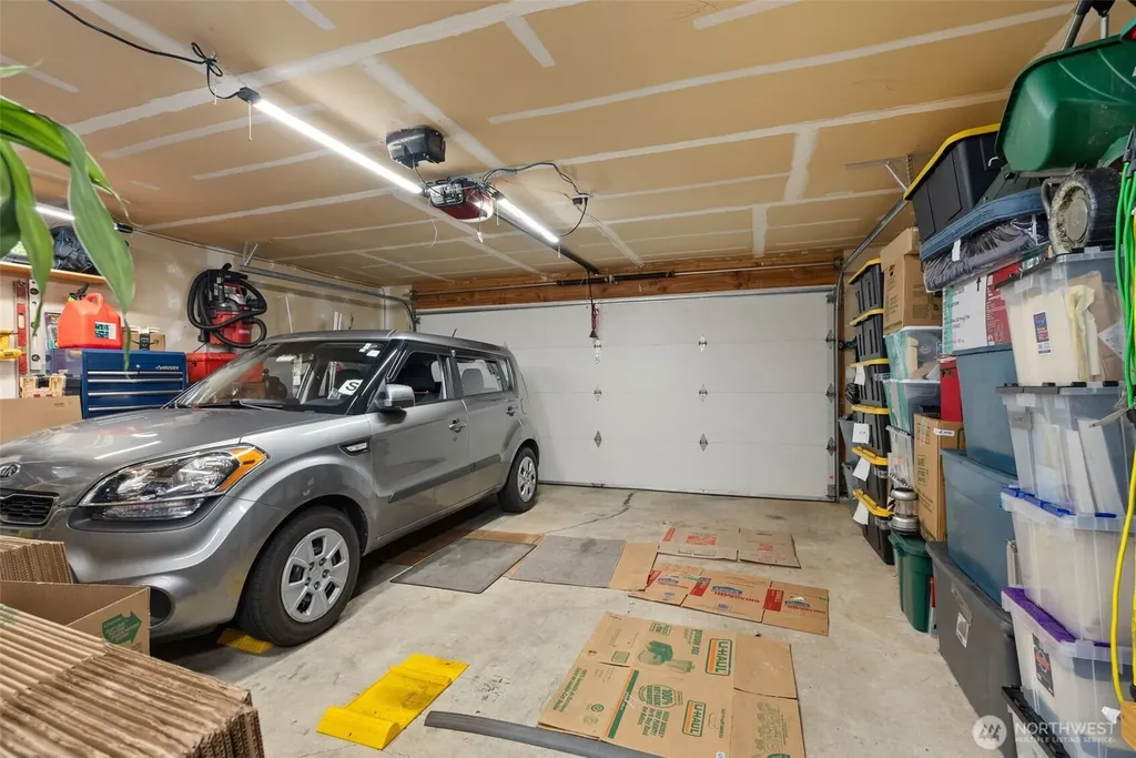 650 Medallion Place E Port Orchard WA 98366