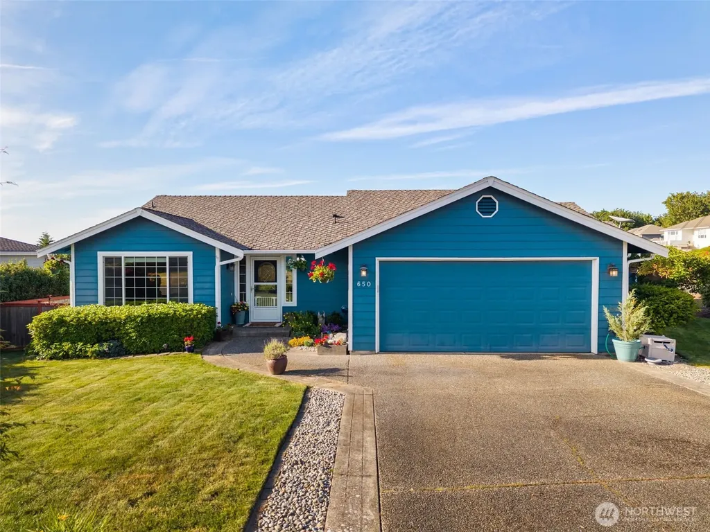650 Medallion Place E Port Orchard WA 98366