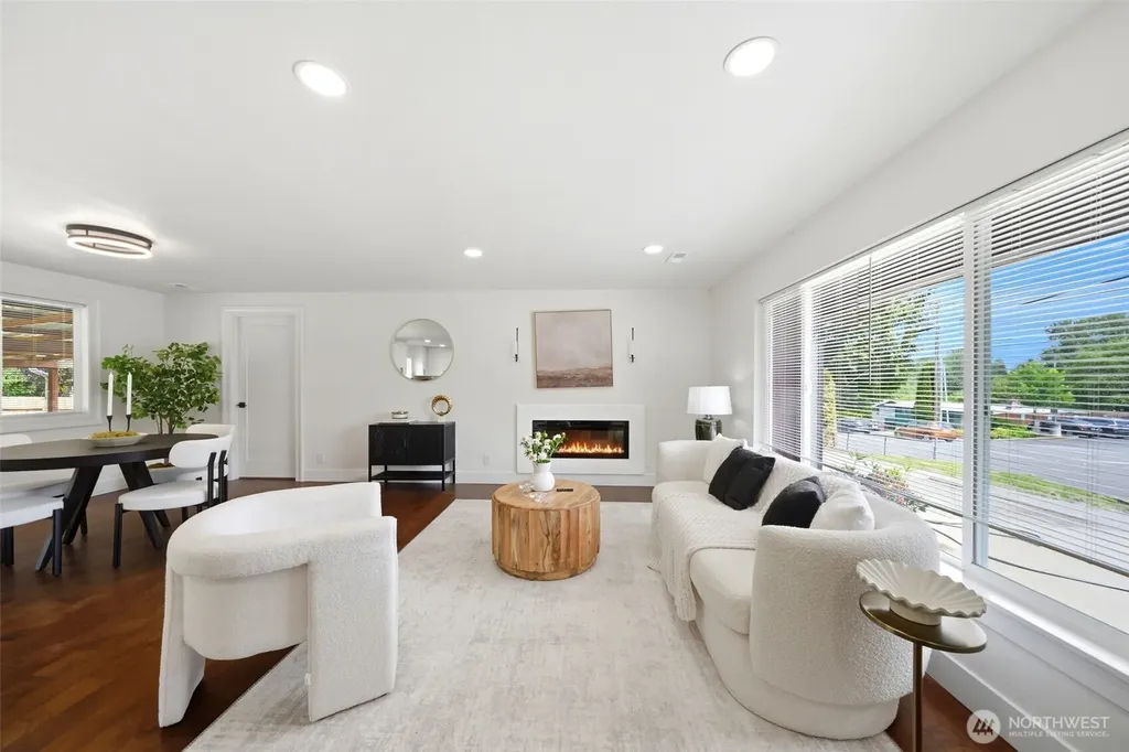 20926 44th Avenue W Lynnwood WA 98030