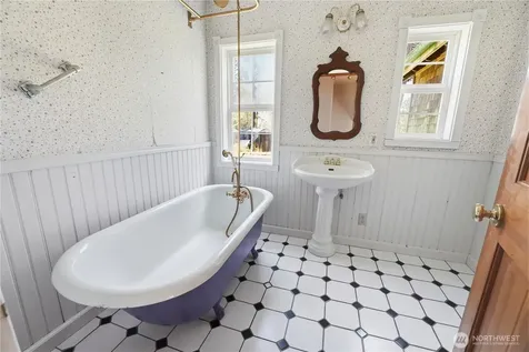 1763 Center Road Lopez Island WA 98261