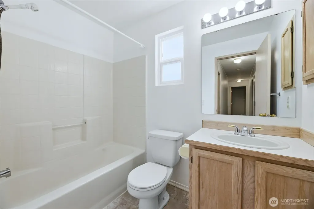 1205 57th Drive SE Auburn WA 98092