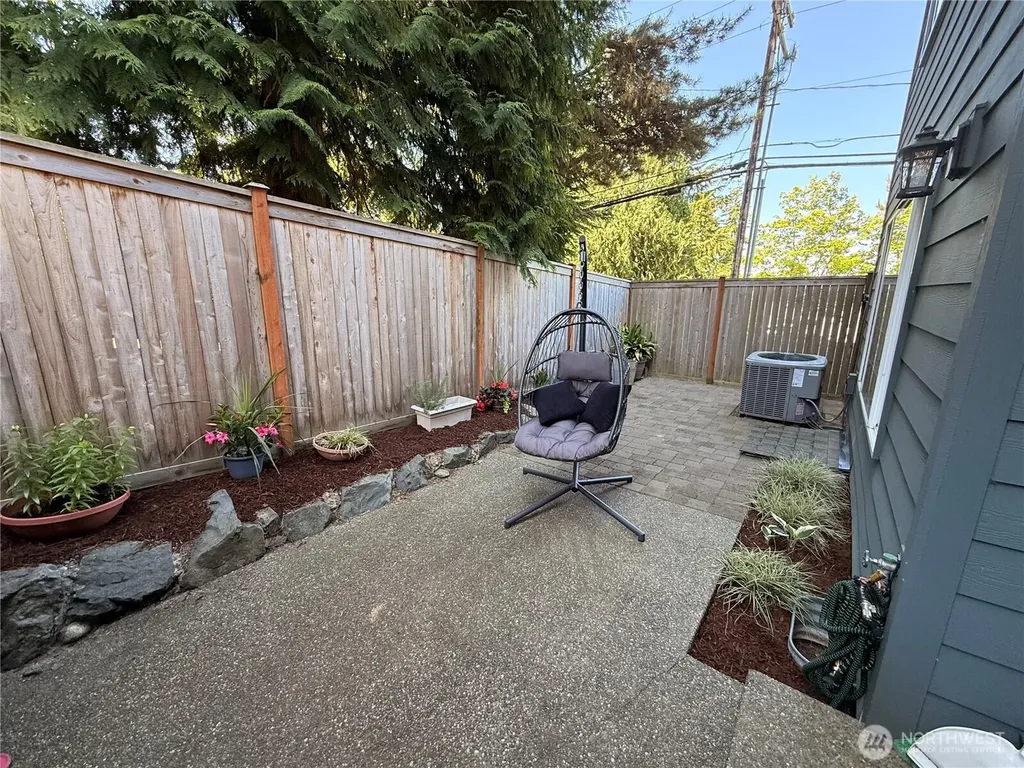 15633 44th Avenue W Lynnwood WA 98087