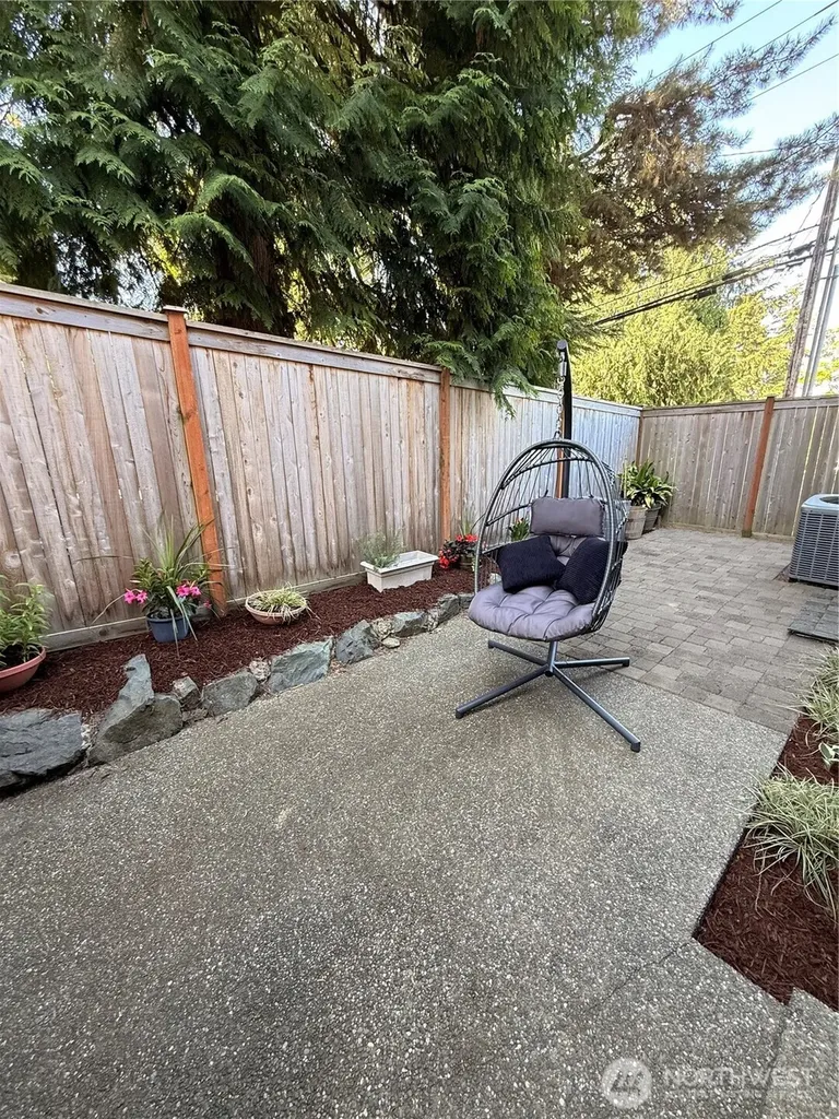 15633 44th Avenue W Lynnwood WA 98087