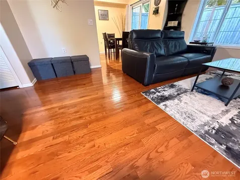 15633 44th Avenue W Lynnwood WA 98087
