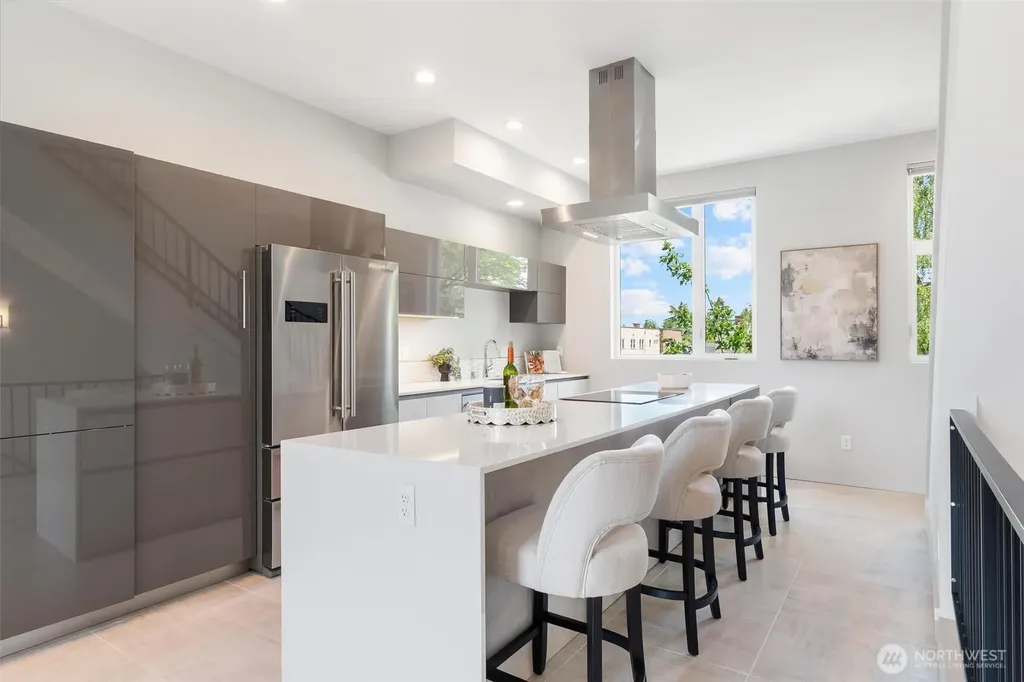 305 17th Avenue E Seattle WA 98112